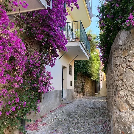 La Finestra Sul Borgo Bed & Breakfast *