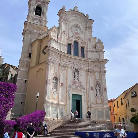 La Finestra Sul Borgo * Cervo