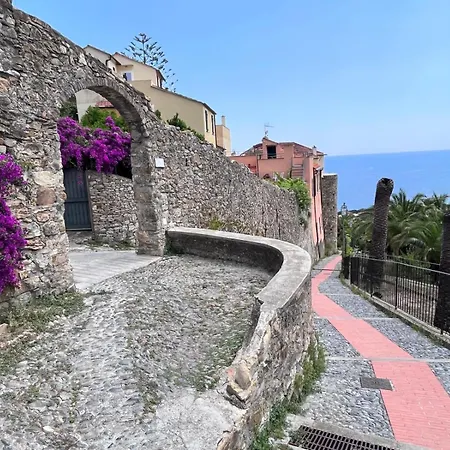 La Finestra Sul Borgo * Cervo